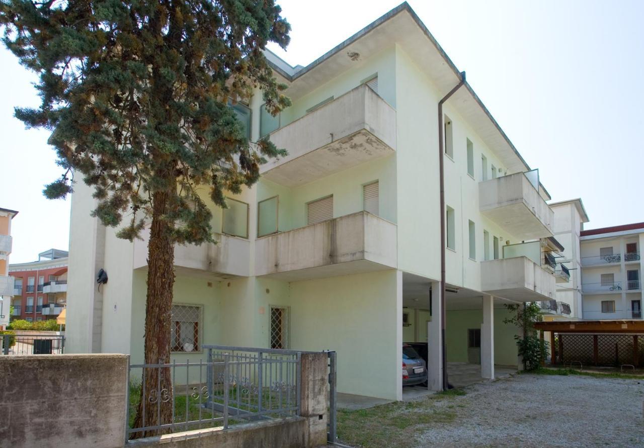 Perla Villa Bibione Exteriör bild